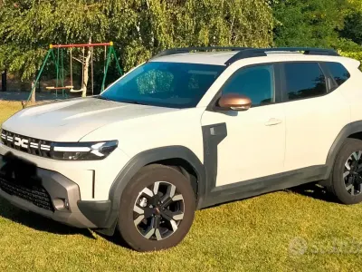 Usata Dacia Duster Extreme 101 CV (74 kW) 2025 Grigio SUV