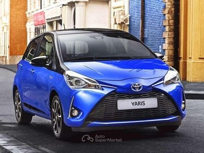 Usata Toyota Yaris Hybrid Active 73 CV (53 kW) 2020 Bianco Berlina
