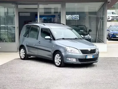 Usata Skoda Roomster 86 CV (63 kW) 2011 Blu Monovolume