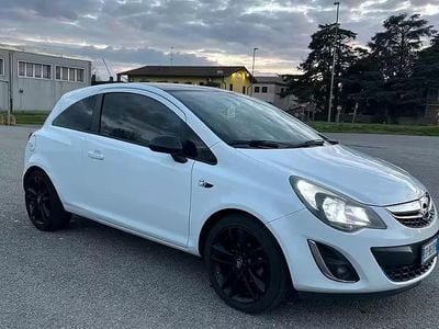 Usata Opel Corsa 120 CV (88 kW) 2013 Bianco Utilitaria