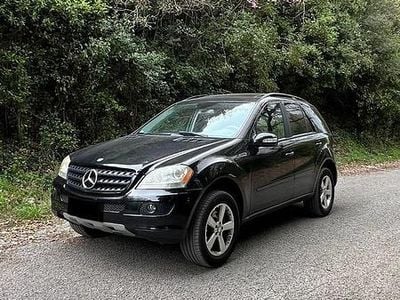 Begagnad Mercedes ML350 Chrome 272 HK (200 kW) 2005 Svart SUV
