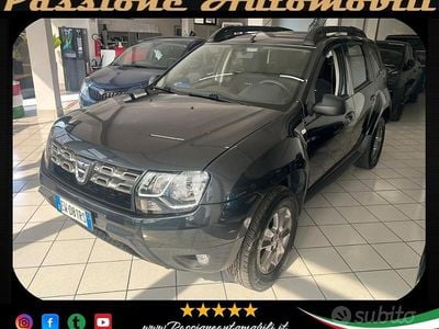 Usata Dacia Duster Lauréate 110 CV (80 kW) 2014 Grigio SUV