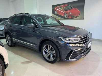 Usata VW Tiguan R-line 150 CV (110 kW) 2023 Grigio SUV
