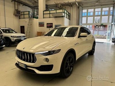 Begagnad Maserati Levante 350 HK (257 kW) 2021 Vit SUV