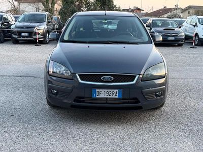 Begagnad Ford C-MAX Titanium 89 HK (65 kW) 2007 Svart Minibuss