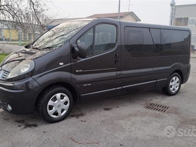 usata Renault Trafic 9 posti Gancio Traino