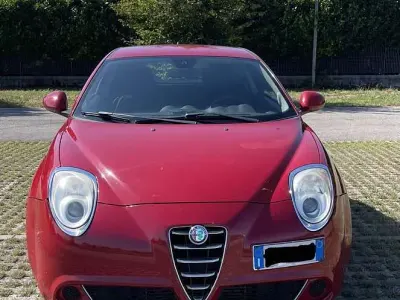 Usata Alfa Romeo MiTo Distinctive 90 CV (66 kW) 2009 Rosso Utilitaria