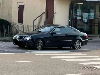 Usata Mercedes CLK220 Avantgarde 150 CV (110 kW) 2006 Coupé