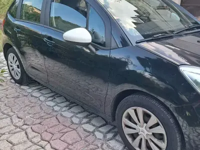 Usata Citroën C3 60 CV (44 kW) 2011 Nero Berlina