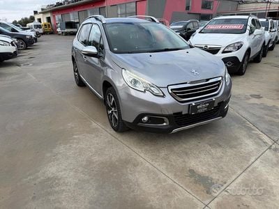 Usata Peugeot 2008 Allure 100 CV (73 kW) 2016 Grigio SUV
