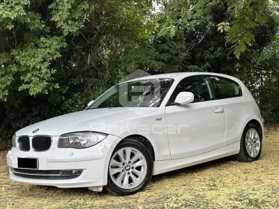 Usata BMW 116 116 CV (85 kW) 2011 Bianco Utilitaria