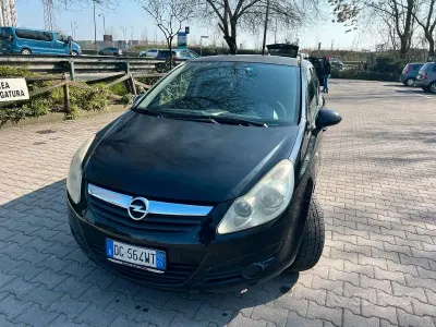 Usata Opel Corsa 80 CV (58 kW) 2007 Nero Utilitaria