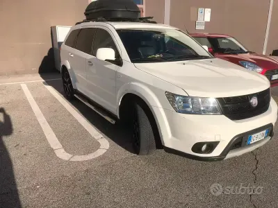 Usata Fiat Freemont 170 CV (125 kW) 2011 Bianco SUV