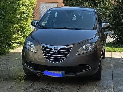Usata Lancia Ypsilon 95 CV (69 kW) 2013 Grigio Utilitaria