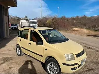 Usata Fiat Panda 60 CV (44 kW) 2008 Giallo Utilitaria