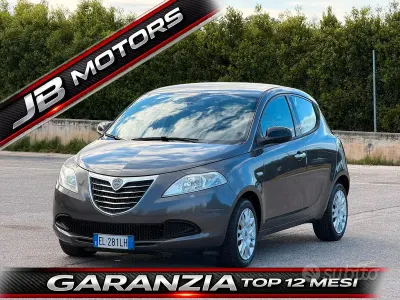 Usata Lancia Ypsilon 95 CV (69 kW) 2013 Grigio Utilitaria