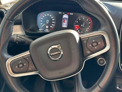 Usata Volvo XC40 129 CV (94 kW) 2021 Nero SUV