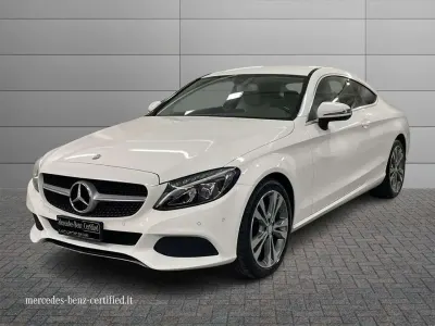Usata Mercedes C220 170 CV (125 kW) 2016 Bianco Coupé