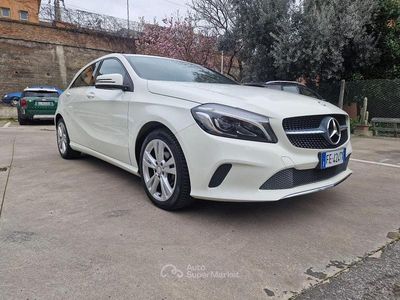 Usata Mercedes A180 Premium 109 CV (80 kW) 2016 Bianco Berlina