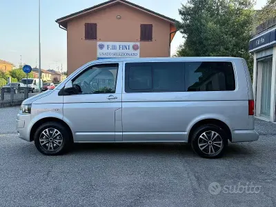 Usata VW Caravelle 139 CV (102 kW) 2010 Furgone