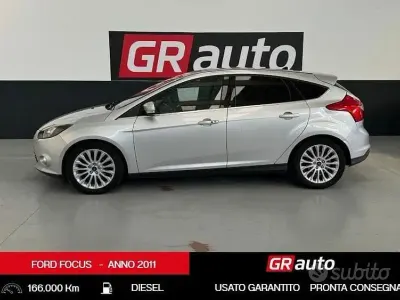 Usata Ford Focus Titanium 116 CV (85 kW) 2011 Grigio Berlina