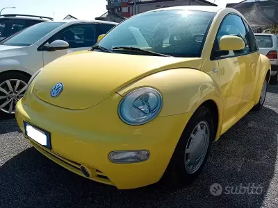 Occasion VW New Beetle 90 PK (66 kW) 1999 Geel Hatchback