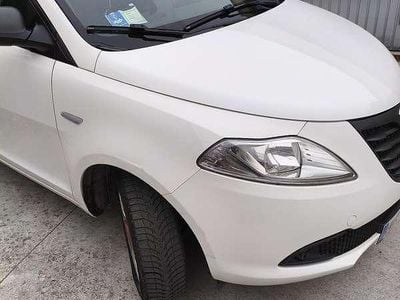 Usata Lancia Ypsilon 80 CV (58 kW) 2014 Utilitaria