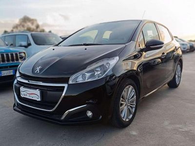 Usata Peugeot 208 Style 75 CV (55 kW) 2018 Nero Utilitaria
