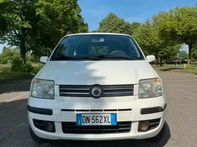 Occasion Fiat Panda Dynamic 60 ch (44 kW) 2008 Blanc Citadine