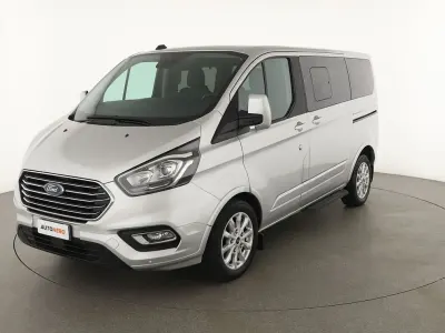 Usata Ford Tourneo Custom Titanium 131 CV (96 kW) 2020 Argento Furgone