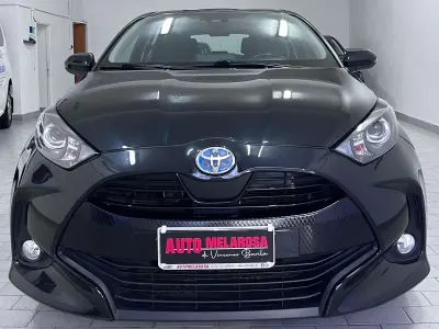 Usata Toyota Yaris Hybrid Trend 92 CV (67 kW) 2022 Nero Berlina