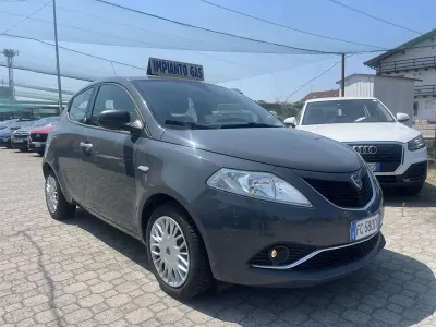 Usata Lancia Ypsilon Gold 69 CV (50 kW) 2016 Other Utilitaria