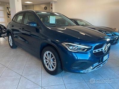 Usata Mercedes GLA200 Business 150 CV (110 kW) 2022 Blu SUV