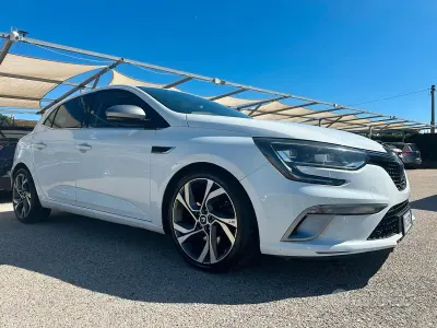 Usata Renault Mégane GT GT 165 CV (121 kW) 2017 Bianco Coupé