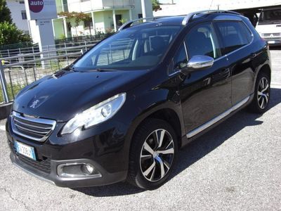 Usata Peugeot 2008 Allure 116 CV (85 kW) 2014 Nero / metallizzato SUV