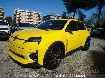 Nieuw Renault 5 E-Tech Techno 88 kW (120 PK) 2026 Geel Sedan