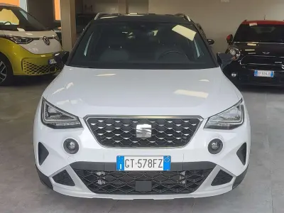 Usata Seat Arona Xperience 110 CV (80 kW) 2024 Bianco SUV