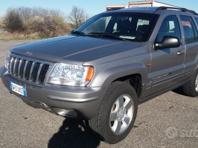 Usata Jeep Grand Cherokee 140 CV (102 kW) 2001 Grigio SUV