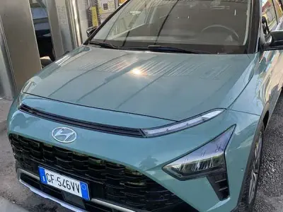 Usata Hyundai Bayon 101 CV (74 kW) 2021 Verde SUV