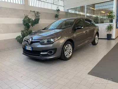 Usata Renault Mégane GrandTour 110 CV (80 kW) 2015 Marrone Station wagon