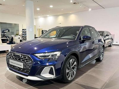 Uusi Audi A3 Ambiente 150 HP (110 kW) 2025 Sininen Sedan