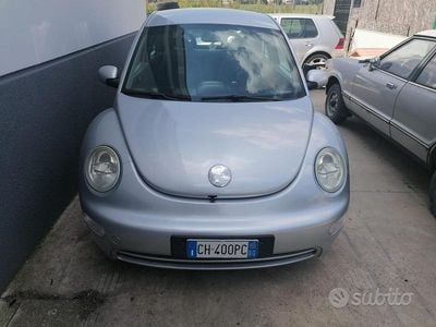 Usata VW New Beetle 2002 Grigio Utilitaria