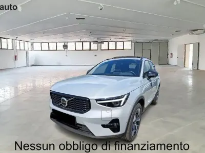Usata Volvo XC40 Ultra 163 CV (119 kW) 2025 Grigio SUV