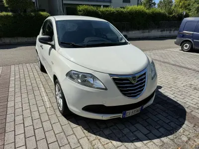 Usata Lancia Ypsilon S 95 CV (69 kW) 2013 Utilitaria