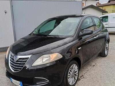 Gebraucht Lancia Ypsilon S 95 PS (69 kW) 2012 Schwarz Kleinwagen