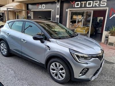Usata Renault Captur Intens 95 CV (69 kW) 2021 Grigio SUV