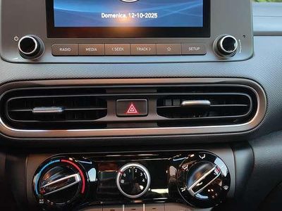 Usata Hyundai Kona Style 120 CV (88 kW) 2021 Bianco SUV