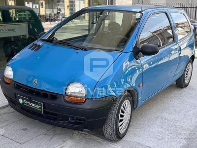 Usata Renault Twingo 54 CV (39 kW) 1994 Blu Utilitaria