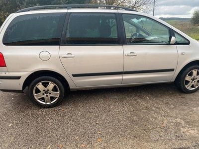 Usata VW Sharan 2004 Grigio Monovolume