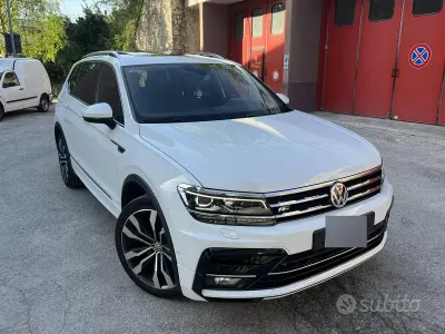 Usata VW Tiguan R-line 200 CV (147 kW) 2021 Bianco SUV